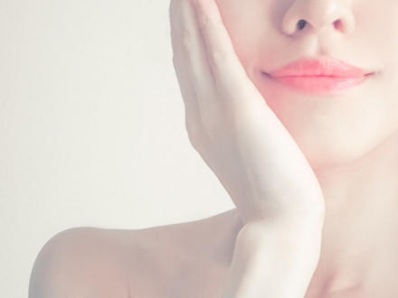 痛みや腫れを抑え、ダウンタイムが短いイメージ