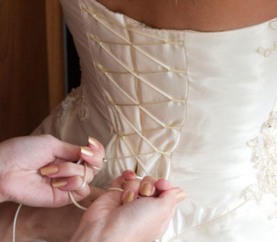 ネックリフト（コルセット縫合）のイメージ